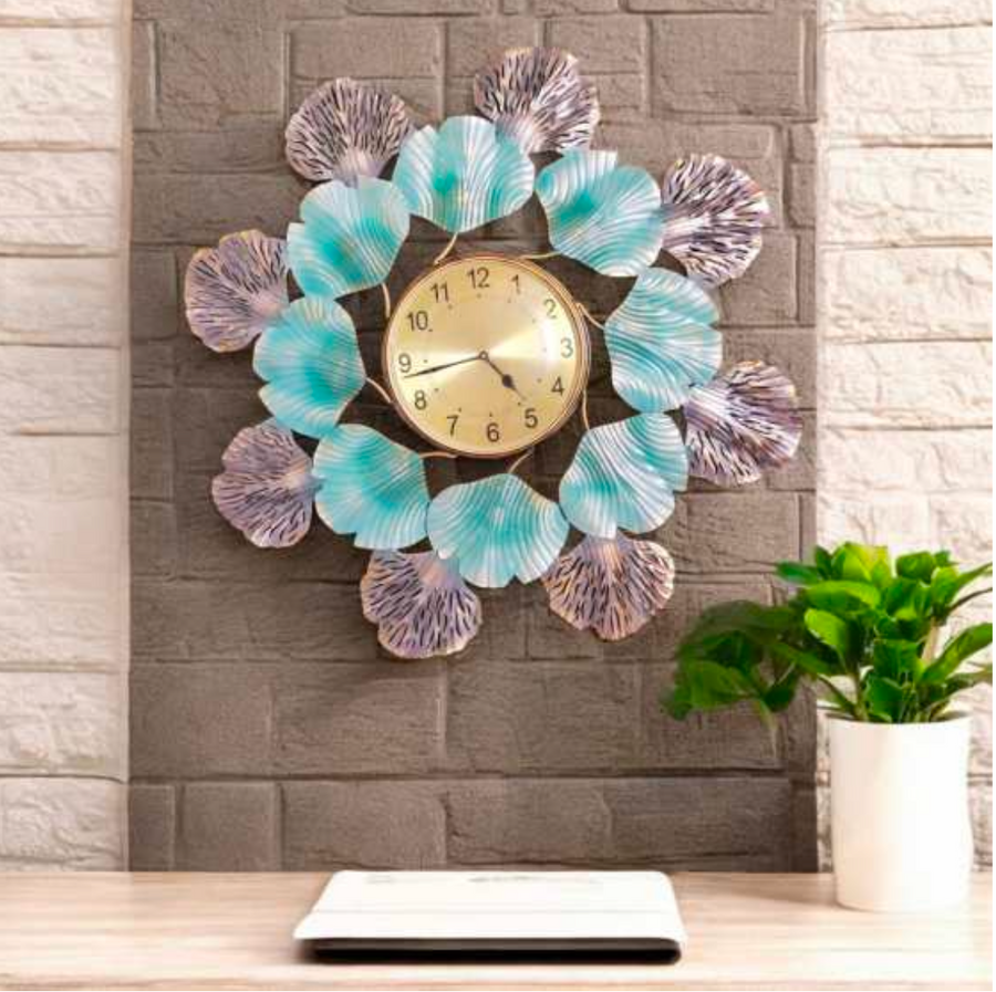 Ginkgo Leaf Wall Clock 31" x 31" – Decorative Metal Nature Wall Clock for Living Room & Home Decor