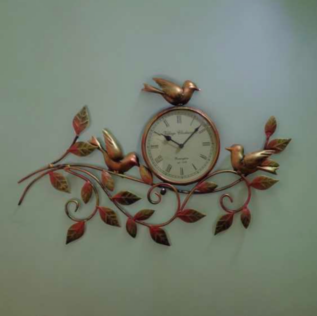 3 Bird Figure Metal Wall Clock – Elegant Decorative Wall Art for Modern Homes