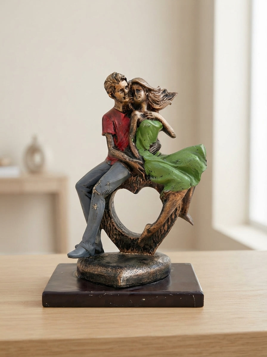 Romantic Couple Heart Statue | Love Decor