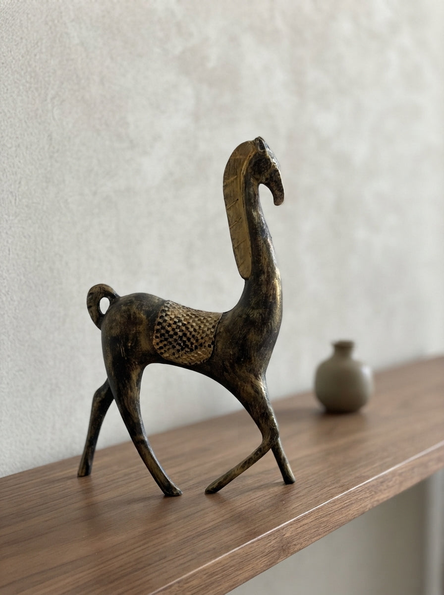 Bronze Gold Modern Giraffe Statue | Sculptural Decor