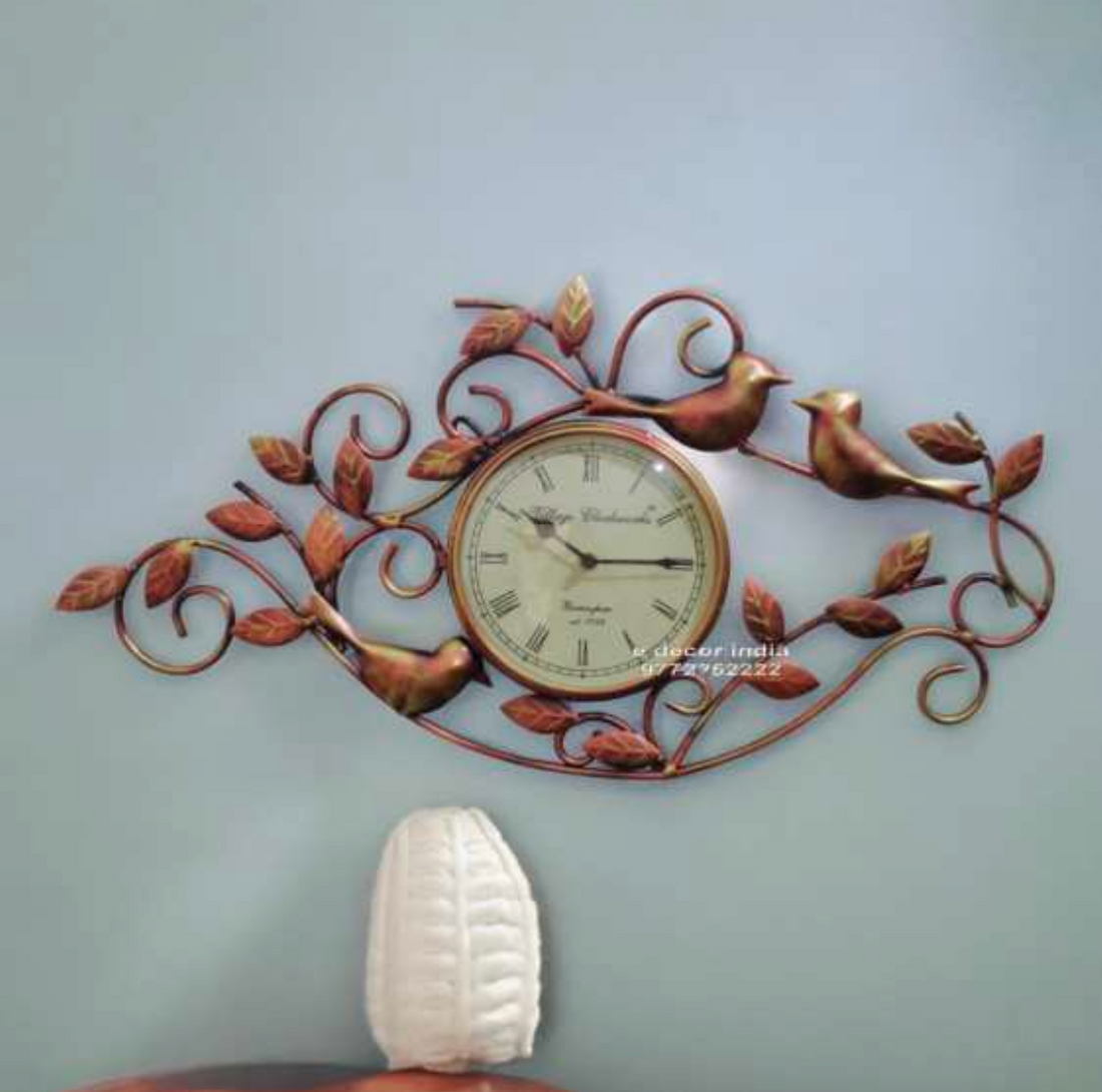Bird Tree Metal Wall Clock – Nature-Inspired Decorative Wall Art